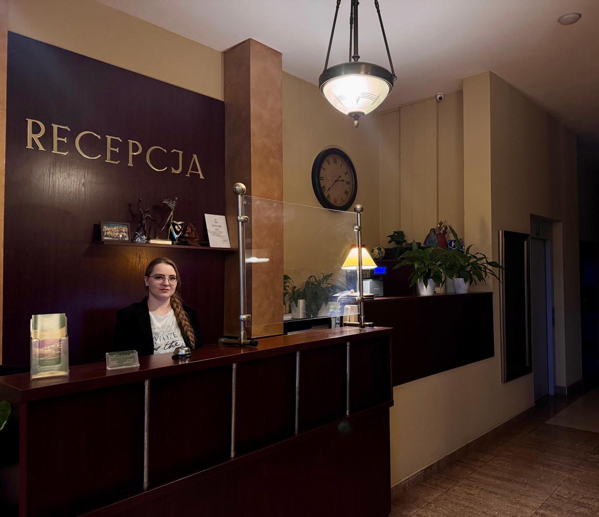 Hotel Kameralny Κίελτσε Εξωτερικό φωτογραφία