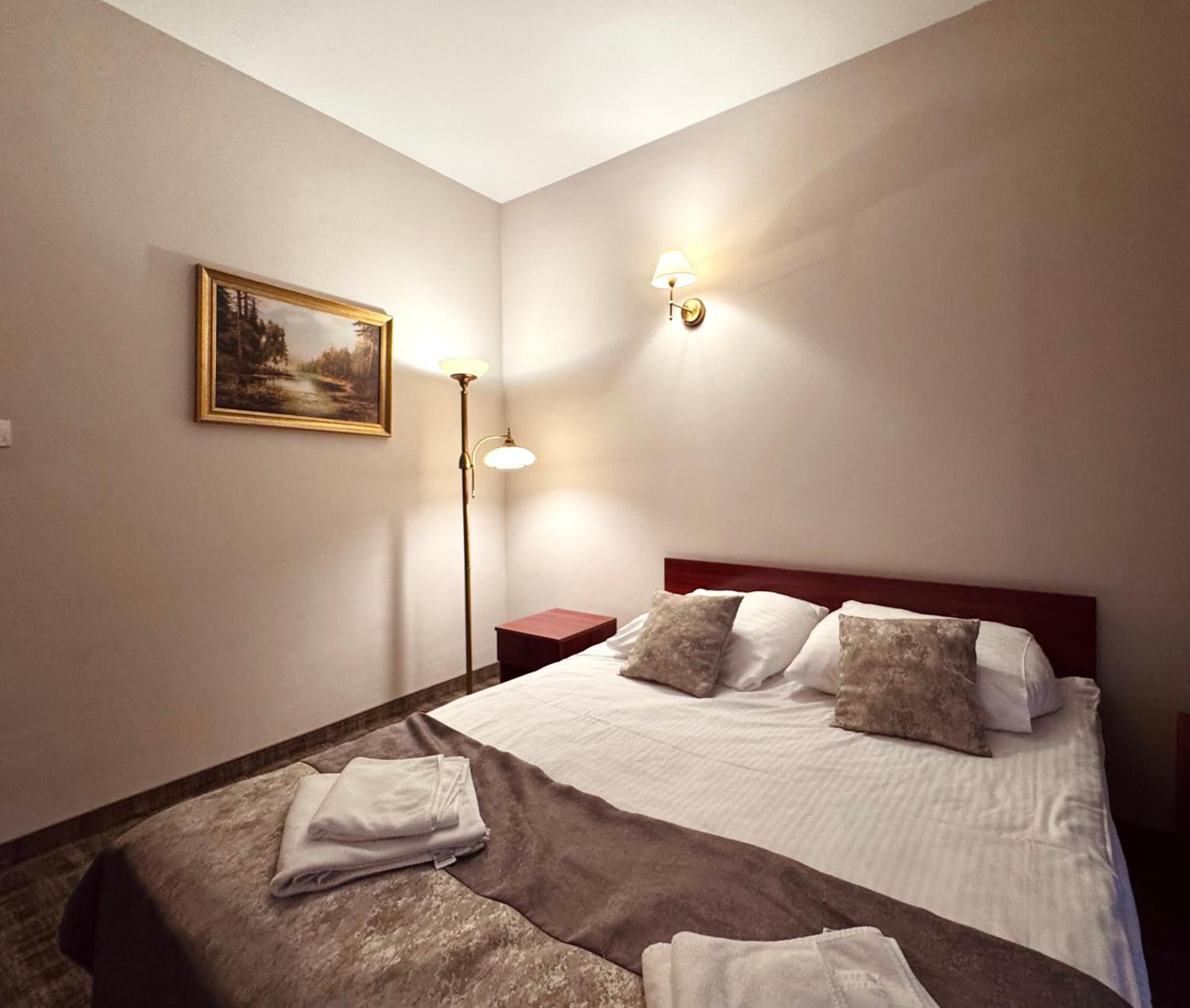 Hotel Kameralny Κίελτσε Εξωτερικό φωτογραφία
