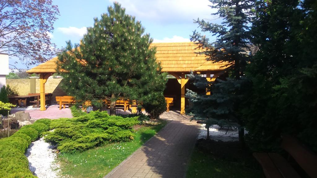 Hotel Kameralny Κίελτσε Εξωτερικό φωτογραφία
