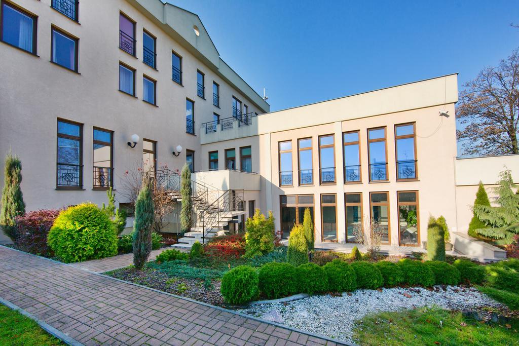 Hotel Kameralny Κίελτσε Εξωτερικό φωτογραφία